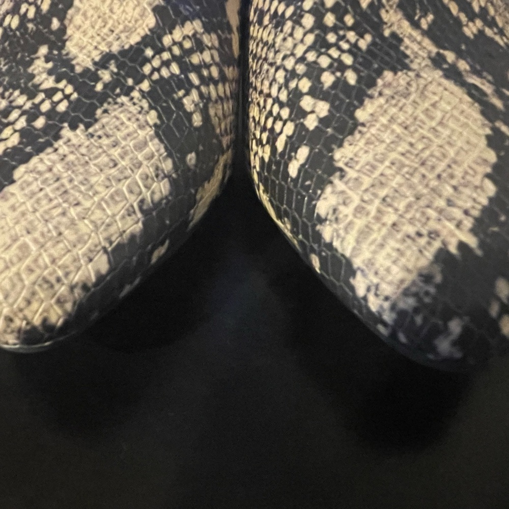 🔴R2 Women’s Snakeskin Print Mules, Size 7 - Picture 7 of 13